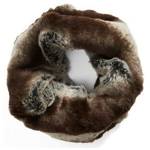 Badgley Mischka Neck Warmer Scarf Ring Faux Fur